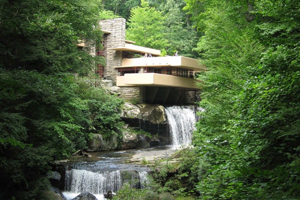 Maison cascade de l'architecte Frank Lloyd Wright