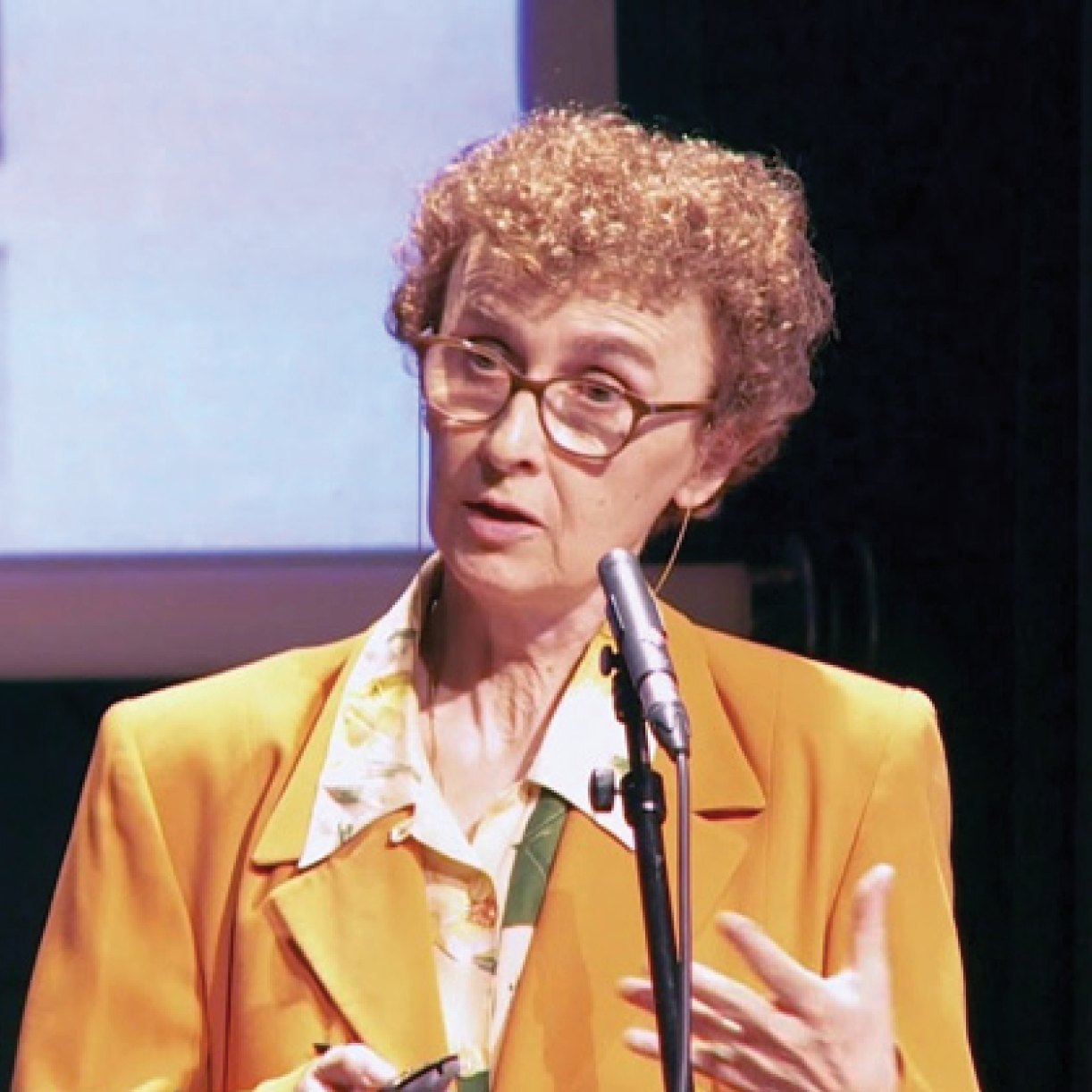 portrait de Isabelle Va DE Flor en conférence